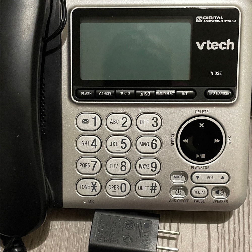 VTech Black and Silver VoIP Home Phone - Picture 2 of 5
